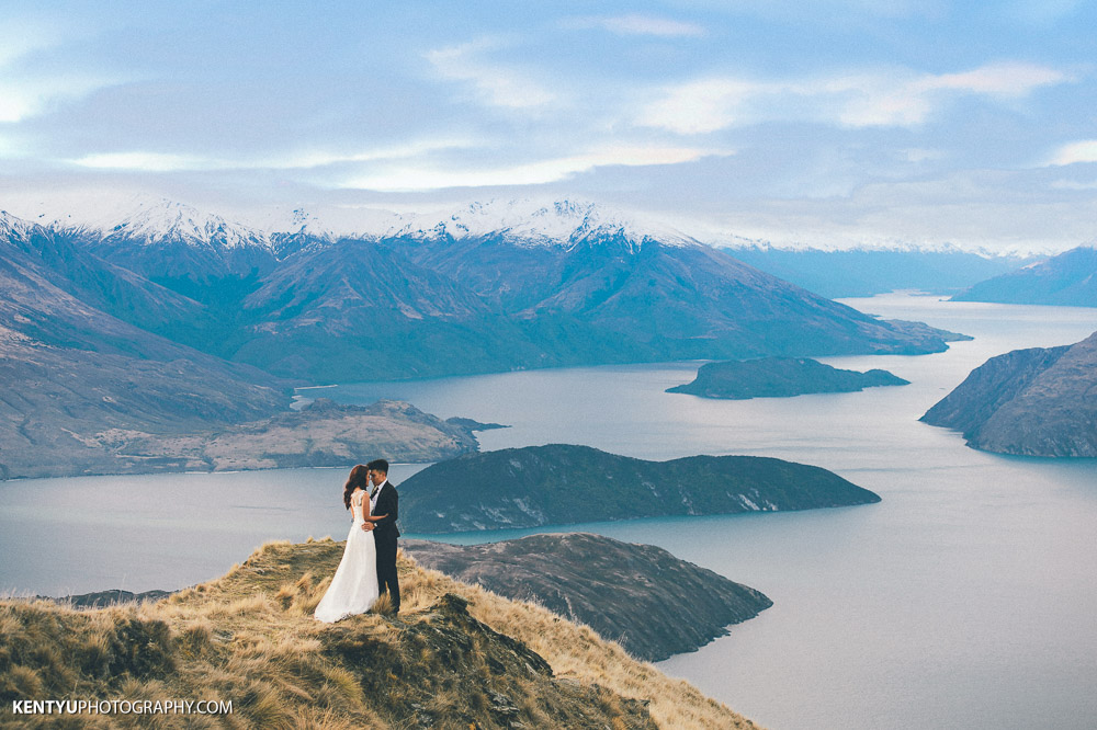 New Zealand Pre-Wedding | Mountain Peak Heli Pre-Wedding