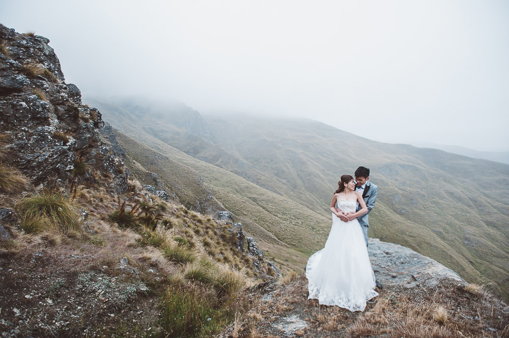 New Zealand Pre-Wedding | South Island Mountains and Cliffs | JiaPing & WeiLi